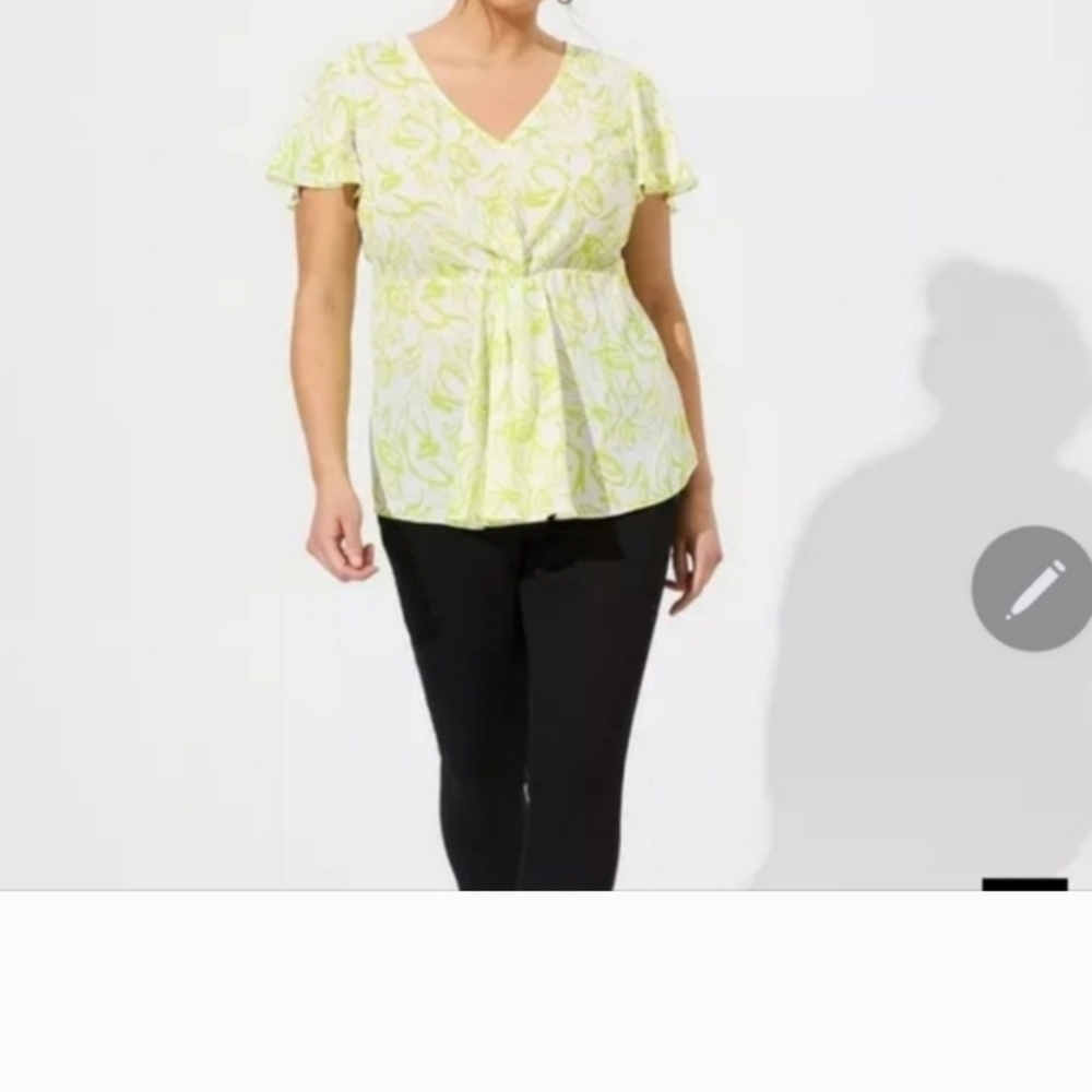 NWT TORRID 1X Georgette Twist Surplice Flutter Sleeve Blouse